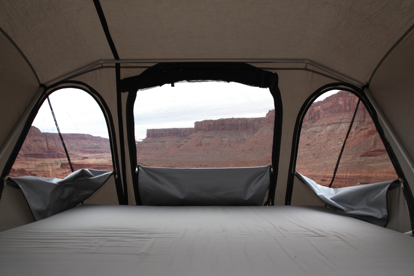 James Baroud Vision Horizon Softshell European Rooftop Tent