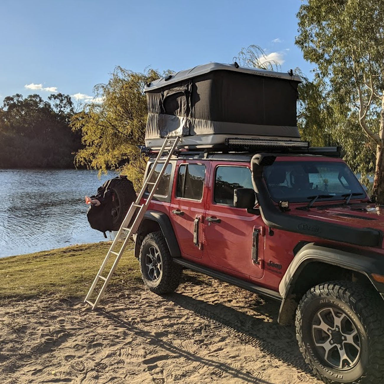 James Baroud Evasion Rooftop Tent