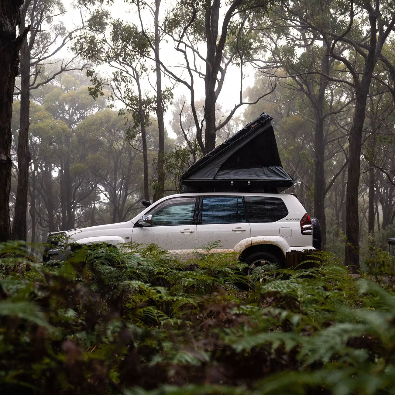 James Baroud Discovery Premium Hardshell Rooftop Tent